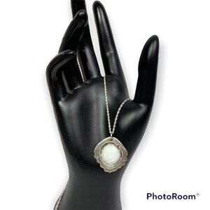 KA 1772 Mother of Pearl 925 Sterling Silver Pendant Necklace 18"